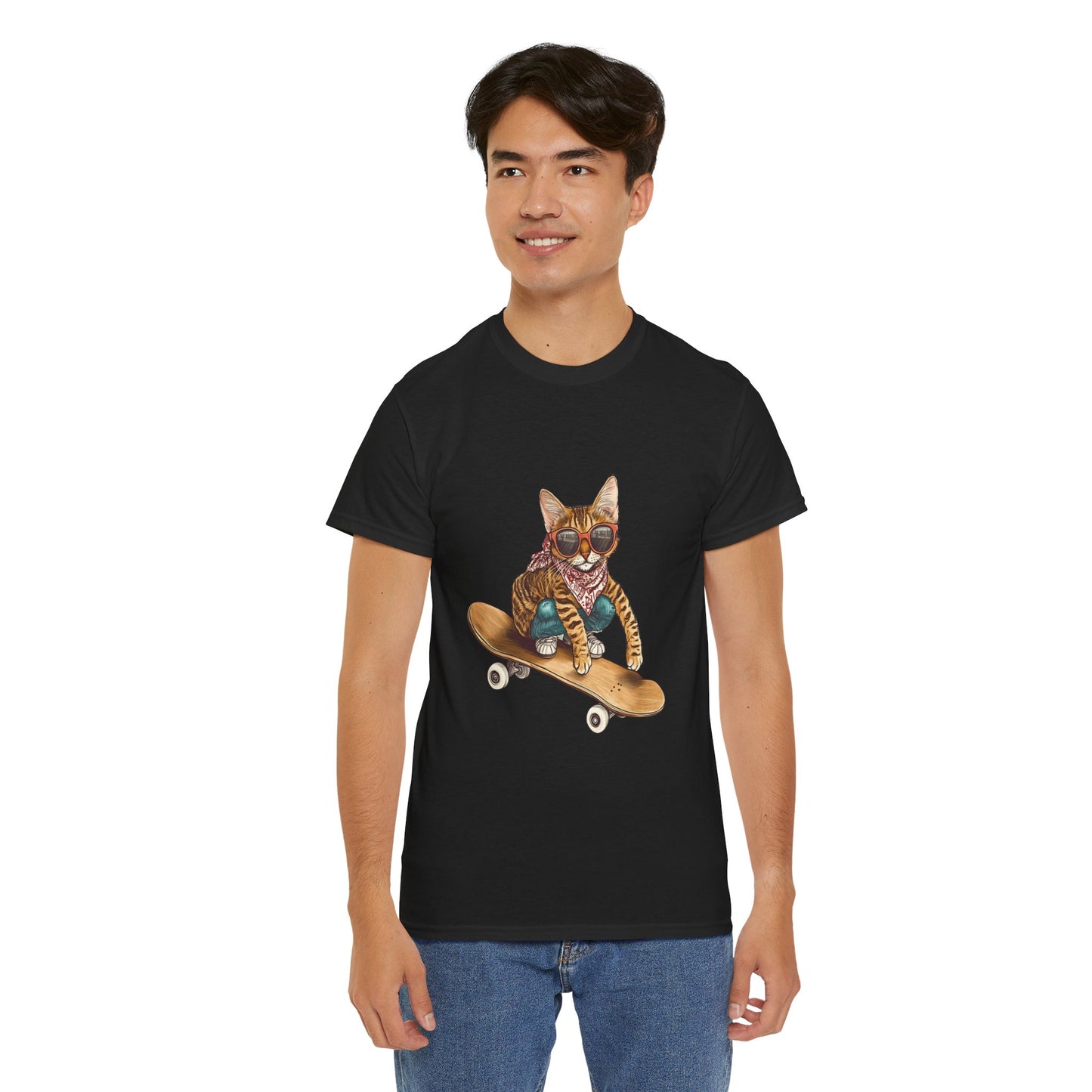 Retro Skateboard Cat T-Shirt Cat Graphic Tee Cool Streetwear for Cat Lovers