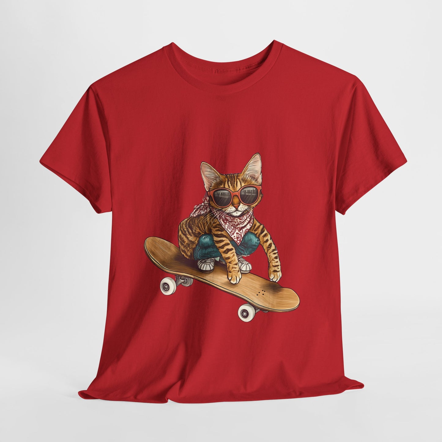 Retro Skateboard Cat T-Shirt Cat Graphic Tee Cool Streetwear for Cat Lovers