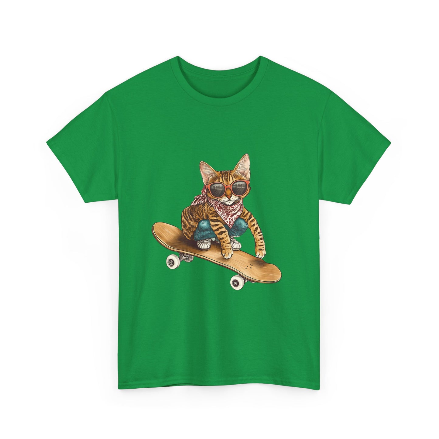 Retro Skateboard Cat T-Shirt Cat Graphic Tee Cool Streetwear for Cat Lovers